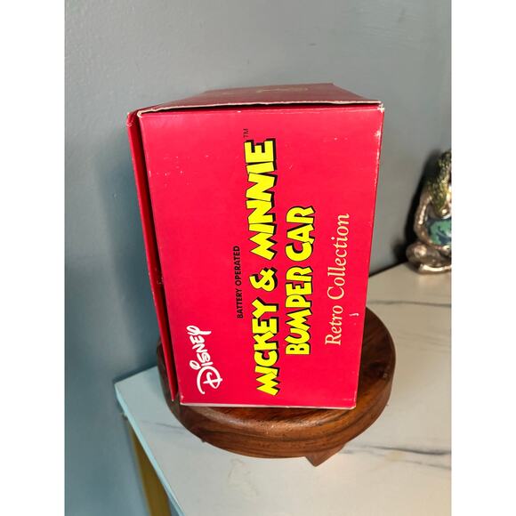 Disney Schylling Mickey Minnie Bumper Car Retro Collection Battery Operated Box - Picture 10 of 11